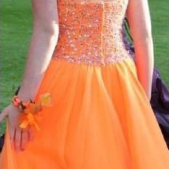 Jovani Prom Dress - Picture 2 of 2